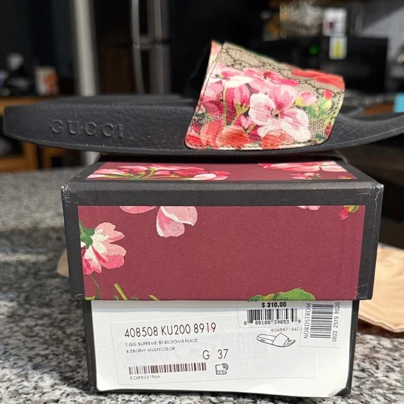 Gucci Bloom GG Slide Sandals - Black and Multicolor - Picture 2 of 5